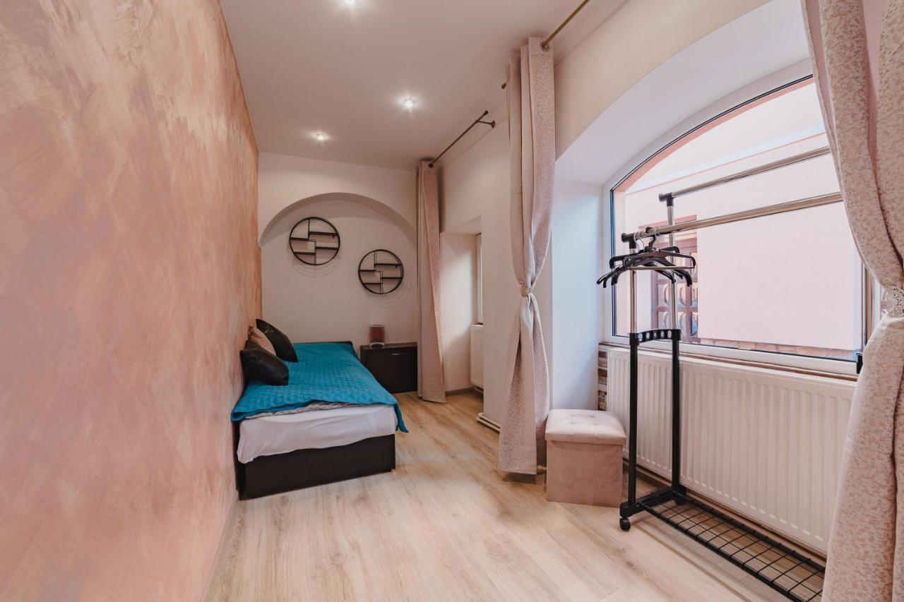 Old Town Studio Apartment Brasov Bagian luar foto