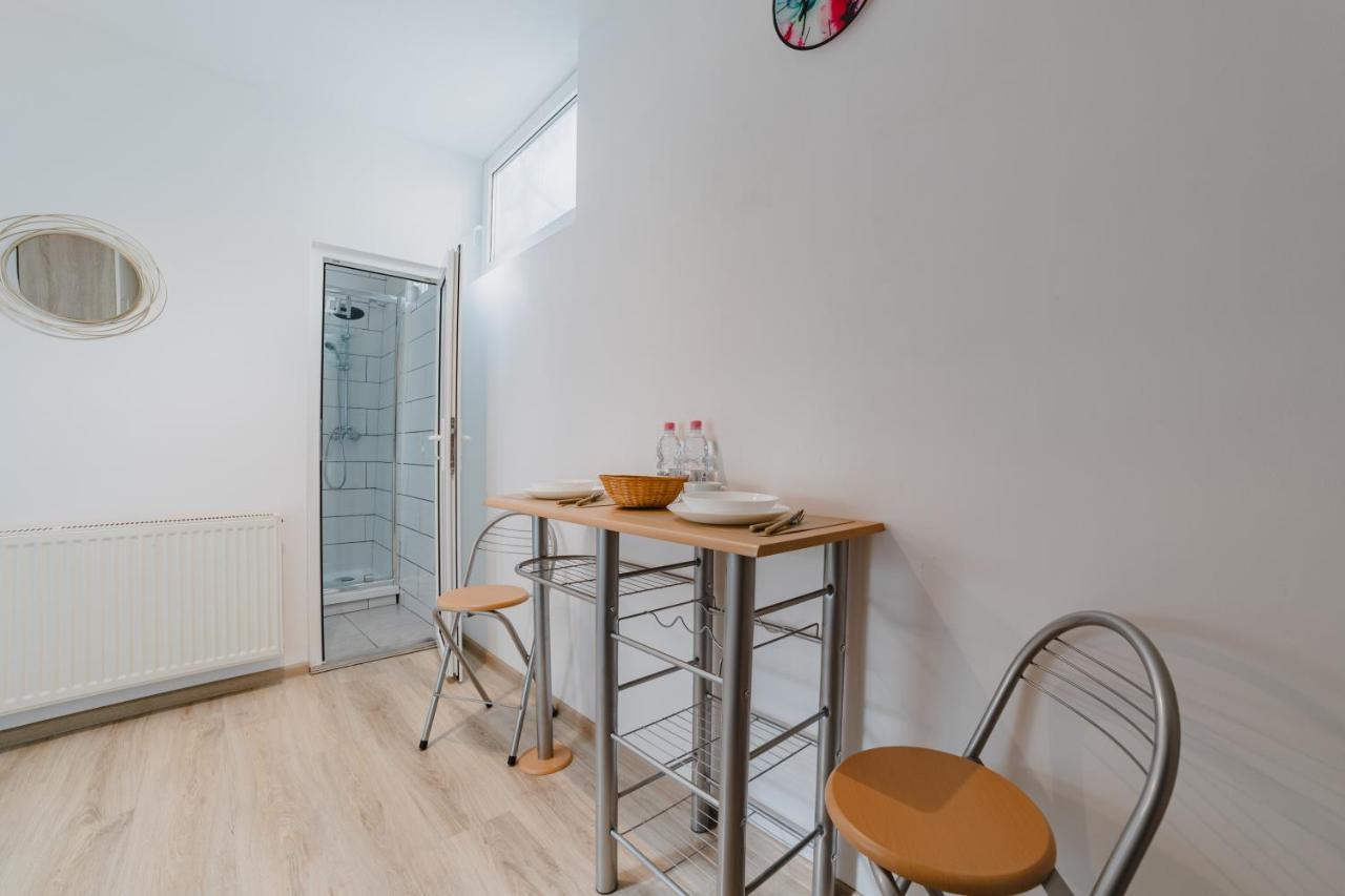 Old Town Studio Apartment Brasov Bagian luar foto