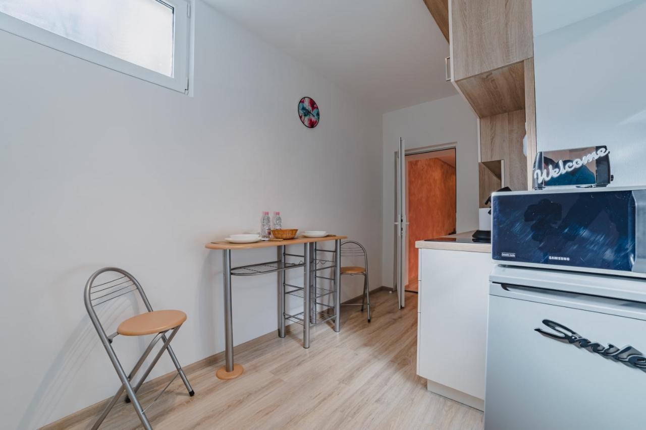 Old Town Studio Apartment Brasov Bagian luar foto