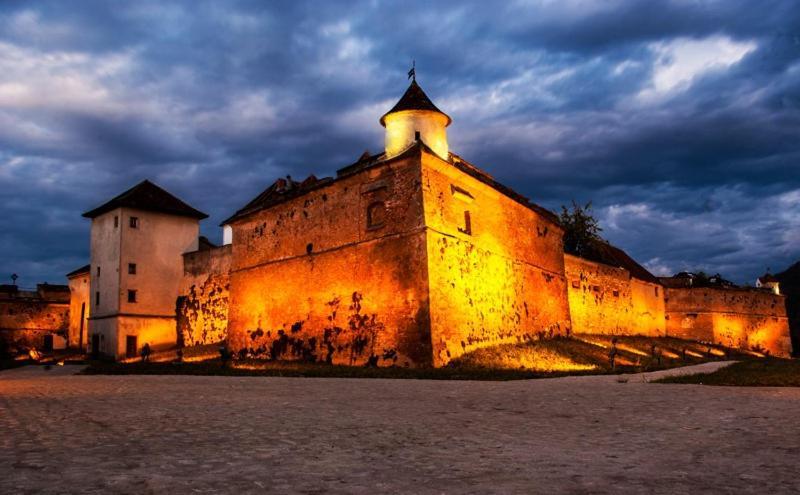 Old Town Studio Apartment Brasov Bagian luar foto